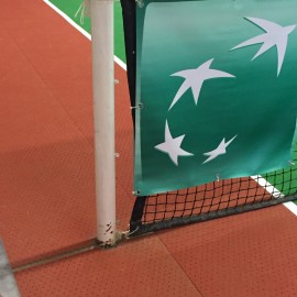 Aanleg van indoor hardcourt tennisterreinen voor Sporting Club Hove - afbeelding